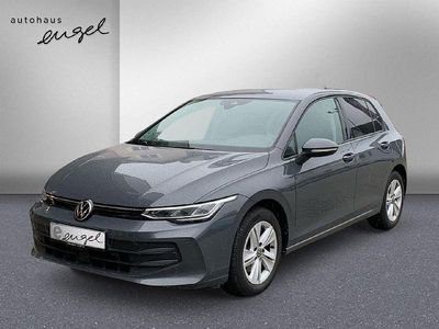 Gebraucht VW Golf VIII Life 150 PS (110 kW) 2025 Dolphin gray metallic Limousine