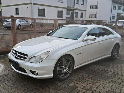 Weiß Gebraucht 2009 Mercedes CLS63 AMG AMG Limousine | 29.999 €