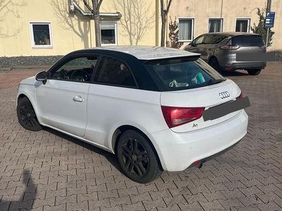 Gebraucht Audi A1 Design 86 PS (63 kW) 2012 Weiß Kleinwagen