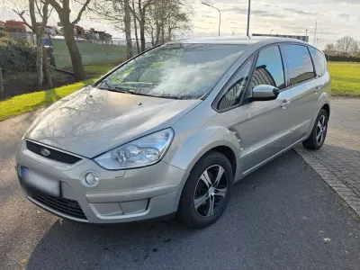 Używany Ford S-MAX Trend 140 KM (102 kW) 2008 Minivan