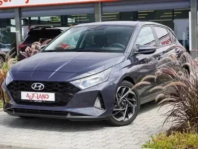 Gebraucht Hyundai i20 GO! 101 PS (74 kW) 2022 Grau Kleinwagen