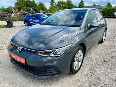 Gebraucht VW Golf VIII Life 131 PS (96 kW) 2024 Andere Limousine