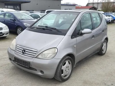 Gebraucht Mercedes A160 102 PS (75 kW) 2000 Silber Limousine