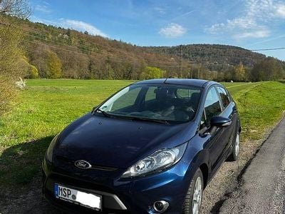Second-hand Ford Fiesta 82 CP (60 kW) 2012 Albastru Hatchback