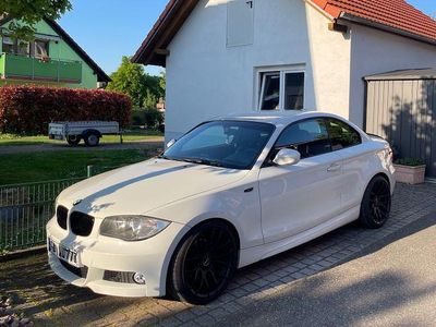 Gebraucht BMW 120 M Sport 170 PS (125 kW) 2009 Weiß Kleinwagen
