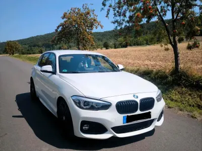 Gebraucht BMW 118 Sport Line 136 PS (100 kW) 2019 Weiß Limousine