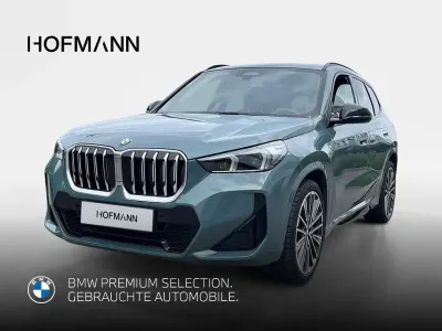 Gebraucht BMW X1 M Sport 197 PS (144 kW) 2023 Cape york grün metallic SUV