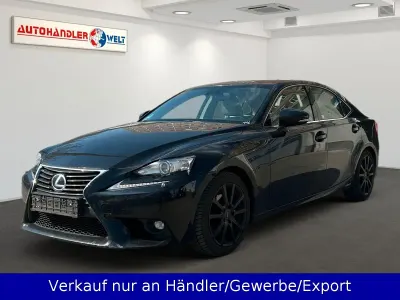 Begagnad Lexus IS300h