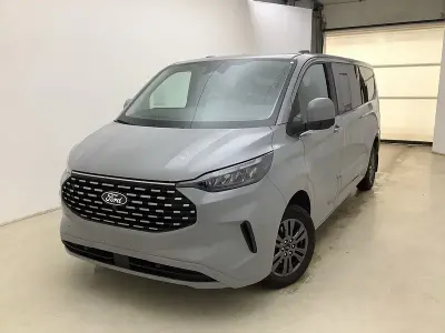 Gebraucht Ford Tourneo Custom Titanium 136 PS (100 kW) 2025 Fancygrau Van