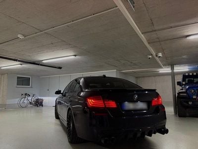 Gebraucht BMW 535 Sport Line 306 PS (225 kW) 2015 Blau Limousine