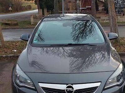 Grau Gebraucht 2010 Opel Astra Cosmo Limousine | 5.000 € (Superpreis)