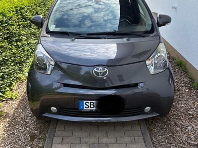 Toyota iQ