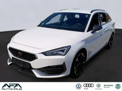 Używany Cupra Leon 204 KM (150 kW) 2022 Biały Sedan/Limuzyna