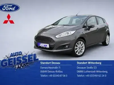 Gebraucht Ford Fiesta Titanium 101 PS (74 kW) 2016 Grau Kleinwagen