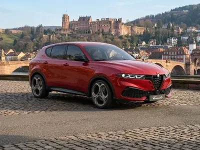Neu Alfa Romeo Tonale Edizione Speciale 160 PS (117 kW) 2026 Rot SUV