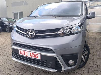Gebraucht Toyota Proace Verso Team 177 PS (130 kW) 2022 Grau Kombi