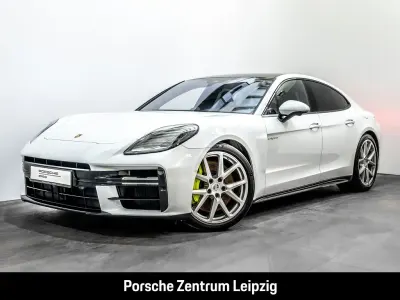 Gebraucht Porsche Panamera 4S E-Hybrid 544 PS (400 kW) 2024 Carraraweißmetallic Kleinwagen