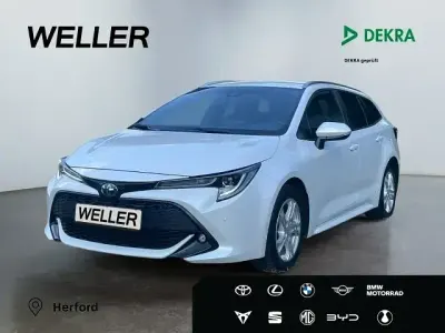 Gebraucht Toyota Corolla Team 184 PS (135 kW) 2022 Weiß Kombi
