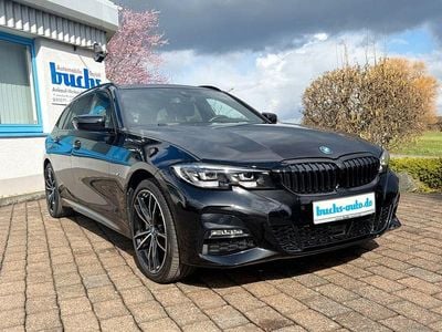 Begagnad BMW 330e Sport Line 184 HK (135 kW) 2022 Svart Kombi