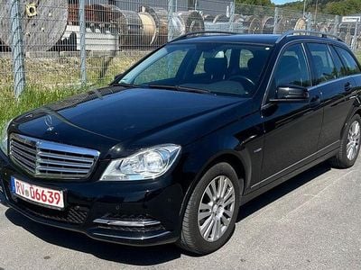 Usata Mercedes C180 156 CV (114 kW) 2011 Nero Station wagon