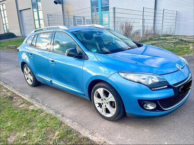 Second-hand Renault Mégane GrandTour Bose Edition 110 CP (80 kW) 2013 Albastru Break