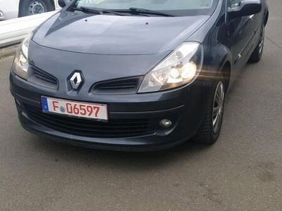 gebraucht Renault Clio 1,5 diesel , Tüv 03.2025,