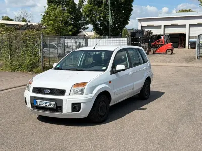 Gebraucht Ford Fusion Ambiente 80 PS (58 kW) 2012 Weiß Kleinwagen