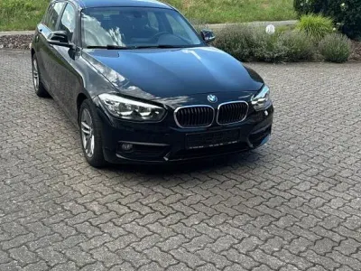 Gebraucht BMW 116 Advantage 116 PS (85 kW) 2018 Schwarz Kleinwagen