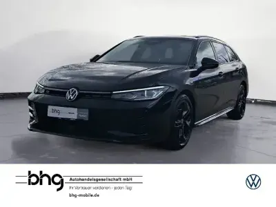 Gebraucht VW Passat R-line 193 PS (141 kW) 2025 Grenadillschwarz metallic Kombi