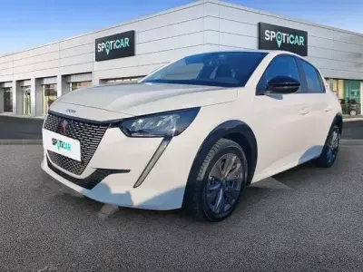 Brugt Peugeot e-208 Active 100 kW (136 HK) 2022 Hvid Hatchback