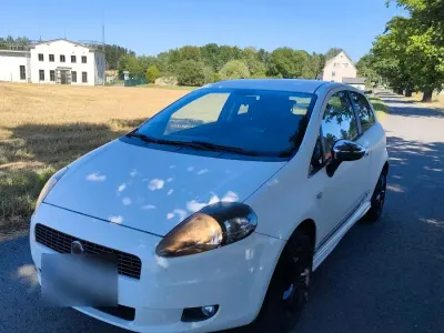 Gebraucht Fiat Punto 80 PS (58 kW) 2009 Weiß Kleinwagen