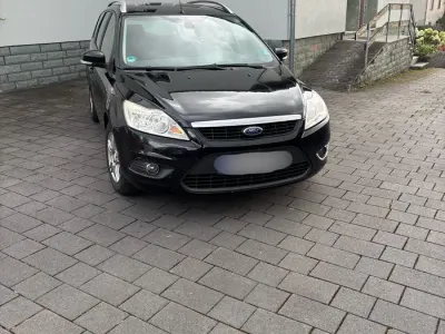 Gebraucht Ford Focus 100 PS (73 kW) 2009 Schwarz Kombi