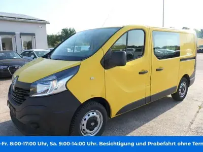 Gebraucht Renault Trafic 90 PS (66 kW) 2015 Gelb Van / Kleinbus