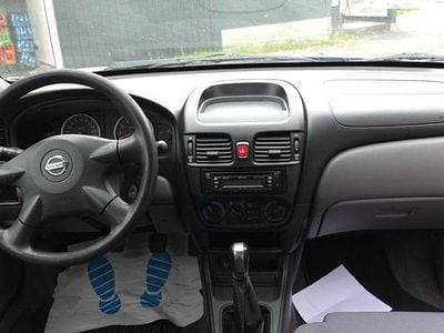 Nissan Almera