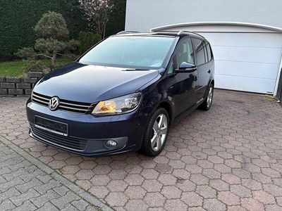 Gebraucht VW Touran Life 105 PS (77 kW) 2014 Blau Van / Kleinbus