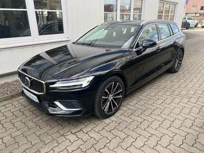 Second-hand Volvo V60 351 CP (258 kW) 2023 Negru Break