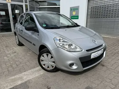 Gebraucht Renault Clio 75 PS (55 kW) 2011 Platingrau Kleinwagen