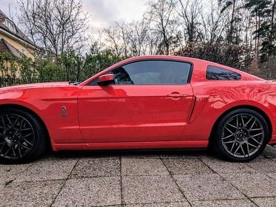 Rot Gebraucht 2012 Ford Mustang Coupé | 38.999 €