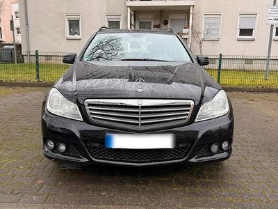 Second-hand Mercedes C180 120 CP (88 kW) 2012 Negru Break