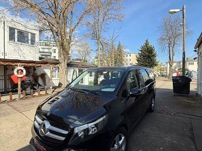 Usata Mercedes V220 163 CV (119 kW) 2022 Nero Monovolume