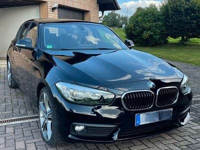 Second-hand BMW 118 Advantage 136 CP (100 kW) 2018 Negru Hatchback