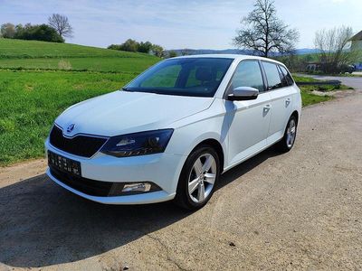Gebraucht Skoda Fabia Drive 90 PS (66 kW) 2017 Weiß Kombi