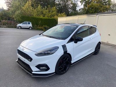 Gebraucht Ford Fiesta ST 200 PS (147 kW) 2019 Weiß Kleinwagen