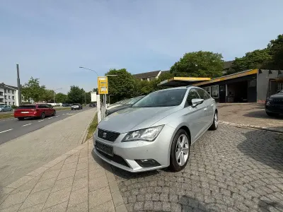 Używany Seat Leon ST Style 105 KM (77 kW) 2015 Srebrny Kombi
