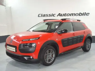 Gebraucht Citroën C4 Shine 82 PS (60 kW) 2015 Rot SUV