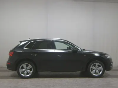 Używany Audi Q5 S-Line 299 KM (219 kW) 2020 Czarny SUV