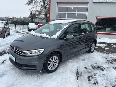 Grau Gebraucht 2019 VW Touran Comfortline Van / Kleinbus | 18.999 € (Guter Preis)