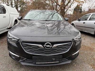 Second-hand Opel Insignia Innovation 170 CP (125 kW) 2017 Negru Break