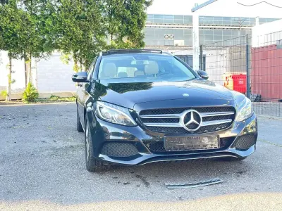 Gebraucht Mercedes C220 Avantgarde 170 PS (125 kW) 2017 Schwarz Limousine