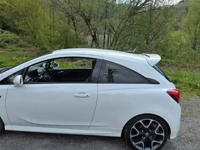Gebraucht Opel Corsa OPC 207 PS (152 kW) 2016 Weiß Kleinwagen